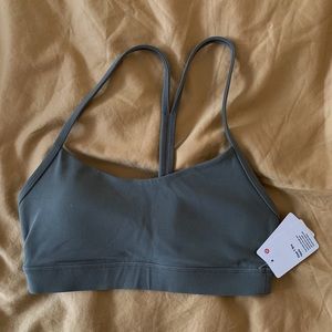 Lululemon flow Y bra Nulu